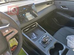 بی وای دی Qin Plus